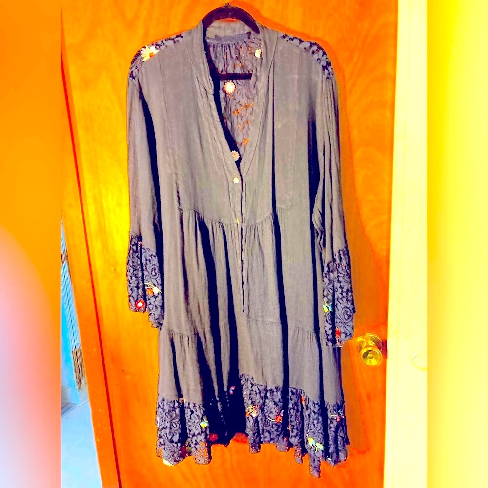 Cute French Laundry navy dress with embroidery& lace